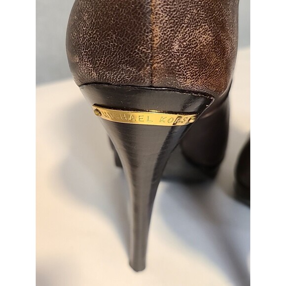 Michael Kors Platform Leather Bootie Brown 8 Distressed Ripple Sole - Picture 8 of 10